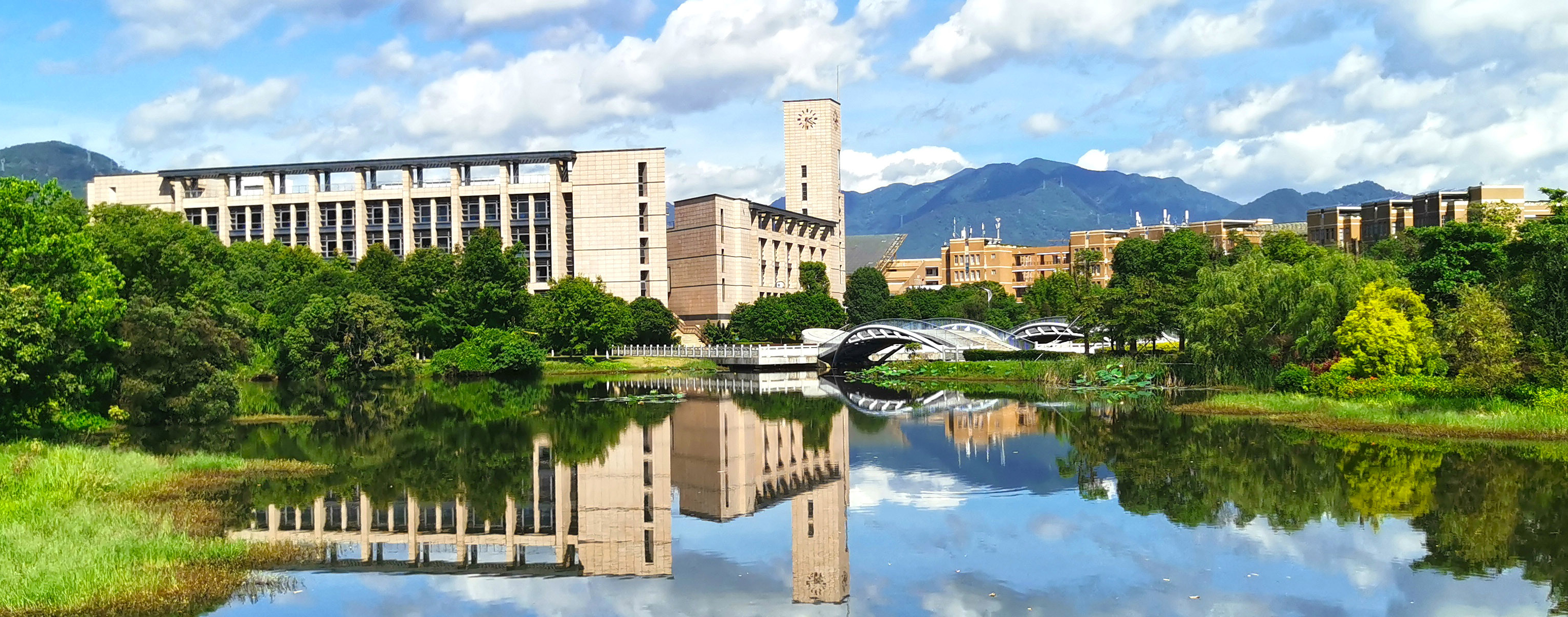 福州大學(xué)2023年在福建錄取分?jǐn)?shù)及熱門專業(yè)分?jǐn)?shù)排名參考
