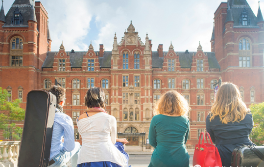 英國開設(shè)藝術(shù)指導(dǎo)的大學(xué)分享 英國開設(shè)藝術(shù)指導(dǎo)的大學(xué)分享