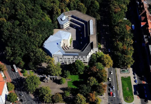 德國音樂學(xué)院 德國音樂學(xué)院