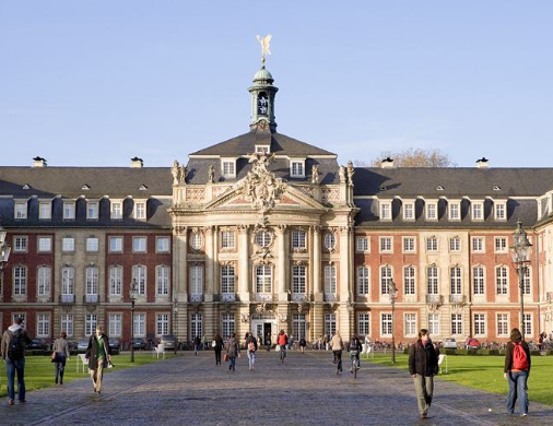 詳談意大利教育優(yōu)勢，為了孩子而移民