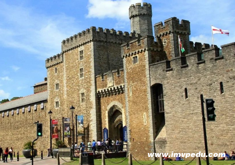 英國流行架子鼓專業有哪些學校