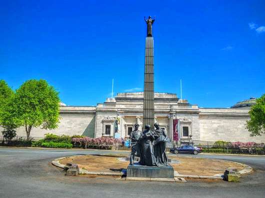 英國留學有哪些好大學？留學英國如何在衣食住行省錢