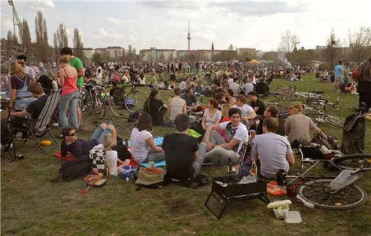 移居柏林之前要了解的7件事，像當(dāng)?shù)厝艘粯由睿? title=